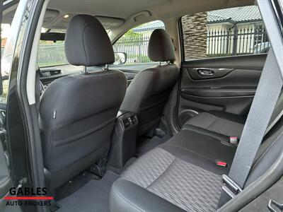 2018 Nissan Rogue S   - Photo 24 - Miami, FL 33165