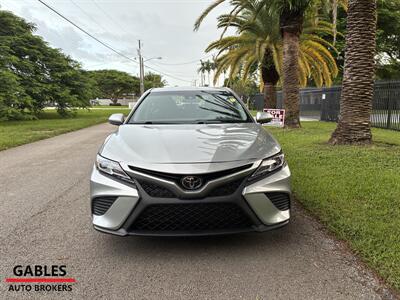 2018 Toyota Camry SE   - Photo 3 - Miami, FL 33165