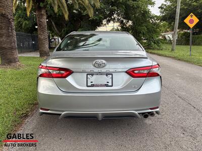 2018 Toyota Camry SE   - Photo 5 - Miami, FL 33165