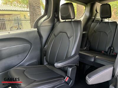 2026 Chrysler Pacifica Select - Photo 19 - Miami, FL 33165
