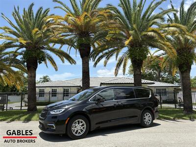 2026 Chrysler Pacifica Select - Photo 5 - Miami, FL 33165