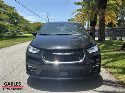 2026 Chrysler Pacifica Select - Photo 3 - Miami, FL 33165