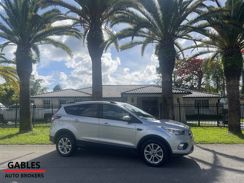 2018 Ford Escape SE - Photo 1 - Miami, FL 33165