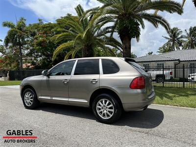 2006 Porsche Cayenne   - Photo 16 - Miami, FL 33165