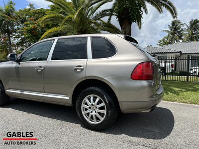 2006 Porsche Cayenne   - Photo 23 - Miami, FL 33165