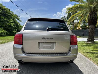 2006 Porsche Cayenne   - Photo 12 - Miami, FL 33165