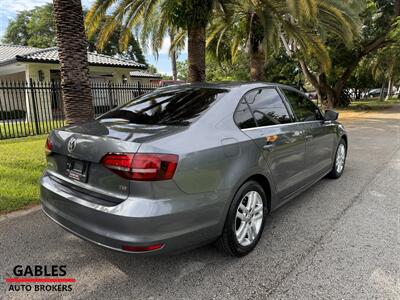 2017 Volkswagen Jetta 1.4T S   - Photo 10 - Miami, FL 33165