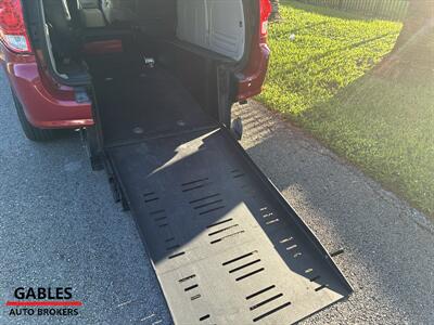 2015 Dodge Grand Caravan American Value Package - Photo 23 - Miami, FL 33165