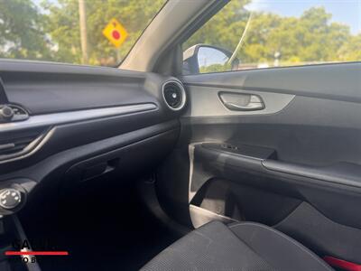 2021 Kia Forte LXS   - Photo 26 - Miami, FL 33165