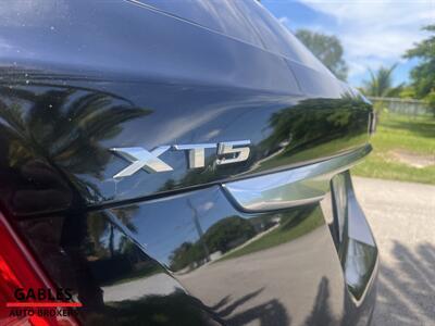 2019 Cadillac XT5 Luxury   - Photo 8 - Miami, FL 33165