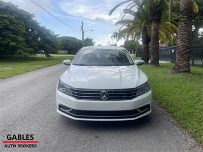 2018 Volkswagen Passat 2.0T SE   - Photo 3 - Miami, FL 33165