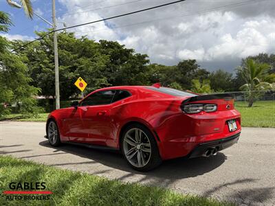 2019 Chevrolet Camaro SS   - Photo 8 - Miami, FL 33165