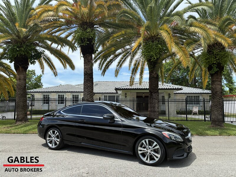 2017 Mercedes-Benz C 300 4MATIC   - Photo 1 - Miami, FL 33165
