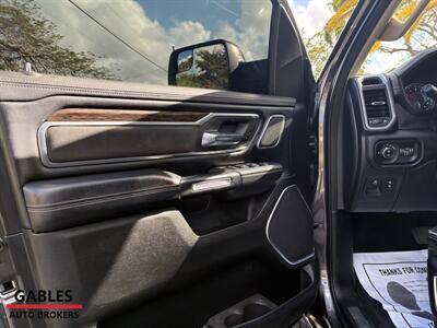 2020 RAM 1500 Laramie   - Photo 15 - Miami, FL 33165