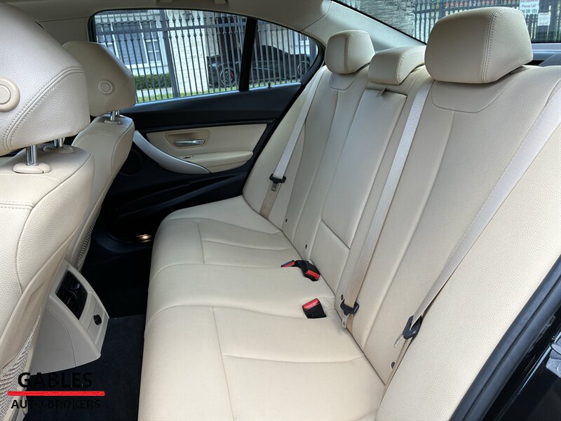 2018 BMW 3 — photo 25