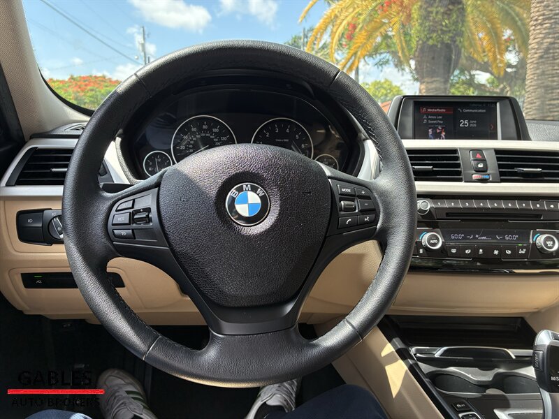 2018 BMW 3 — photo 16
