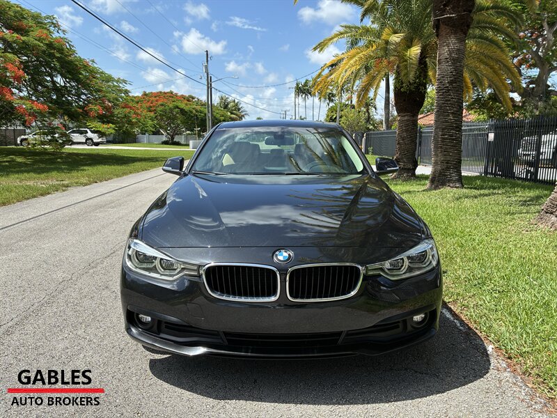 2018 BMW 3 — photo 4