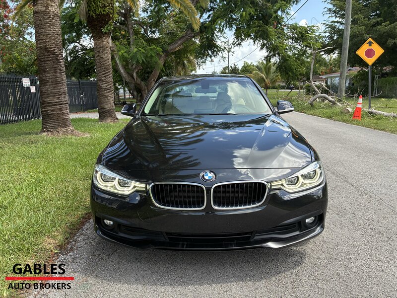 2018 BMW 3 — photo 11