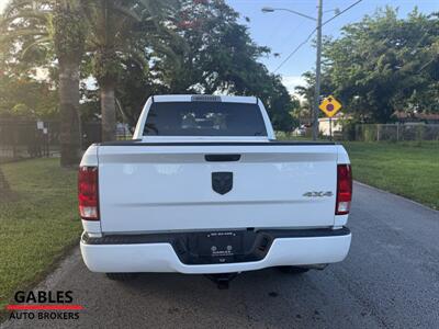 2018 RAM 1500 Express   - Photo 11 - Miami, FL 33165