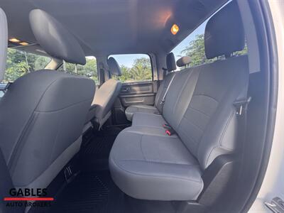 2018 RAM 1500 Express   - Photo 22 - Miami, FL 33165