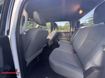 2018 RAM 1500 Express   - Photo 24 - Miami, FL 33165