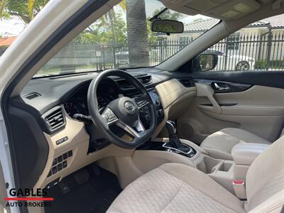 2017 Nissan Rogue S   - Photo 13 - Miami, FL 33165