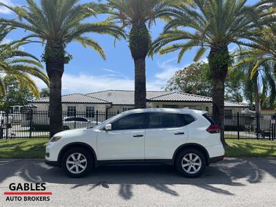 2017 Nissan Rogue S   - Photo 10 - Miami, FL 33165