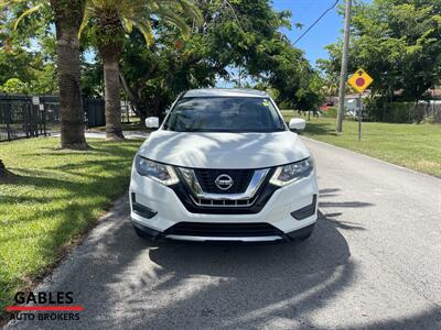 2017 Nissan Rogue S   - Photo 8 - Miami, FL 33165