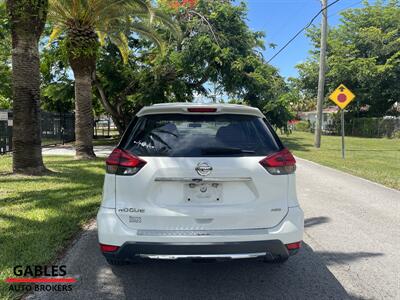 2017 Nissan Rogue S   - Photo 6 - Miami, FL 33165