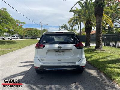 2017 Nissan Rogue S   - Photo 12 - Miami, FL 33165