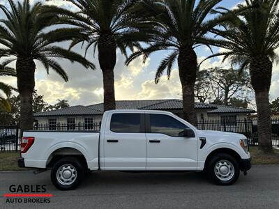 2022 Ford F-150 XL   - Photo 2 - Miami, FL 33165