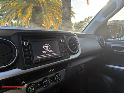 2019 Toyota Tacoma SR5 V6   - Photo 16 - Miami, FL 33165