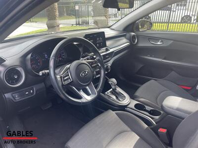 2019 Kia Forte LXS   - Photo 14 - Miami, FL 33165