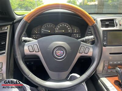 2005 Cadillac XLR   - Photo 14 - Miami, FL 33165