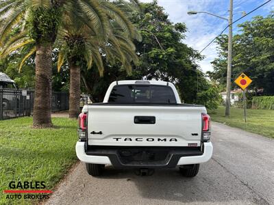 2022 Toyota Tacoma SR5 V6   - Photo 6 - Miami, FL 33165