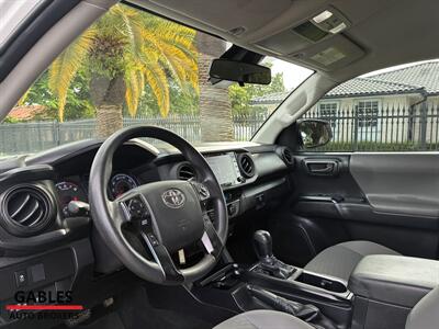 2022 Toyota Tacoma SR5 V6   - Photo 9 - Miami, FL 33165
