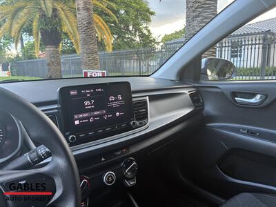 2023 Kia Rio LX   - Photo 16 - Miami, FL 33165