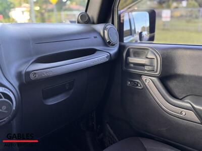 2014 Jeep Wrangler Unlimited Freedom Edition   - Photo 27 - Miami, FL 33165