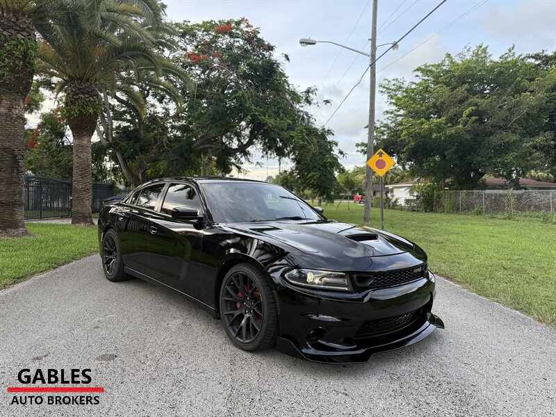2017 Dodge Charger R/T Scat Pack - Photo 1 - Miami, FL 33165