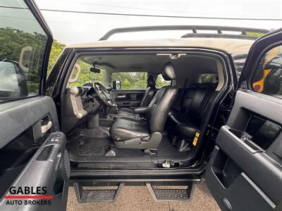 2007 Toyota FJ Cruiser   - Photo 25 - Miami, FL 33165