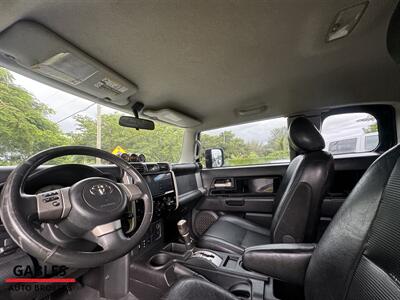 2007 Toyota FJ Cruiser   - Photo 13 - Miami, FL 33165