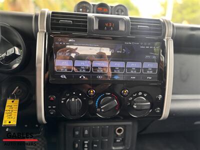 2007 Toyota FJ Cruiser   - Photo 18 - Miami, FL 33165