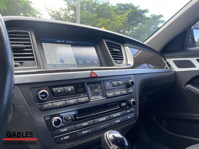 2015 Hyundai Genesis 3.8L   - Photo 15 - Miami, FL 33165