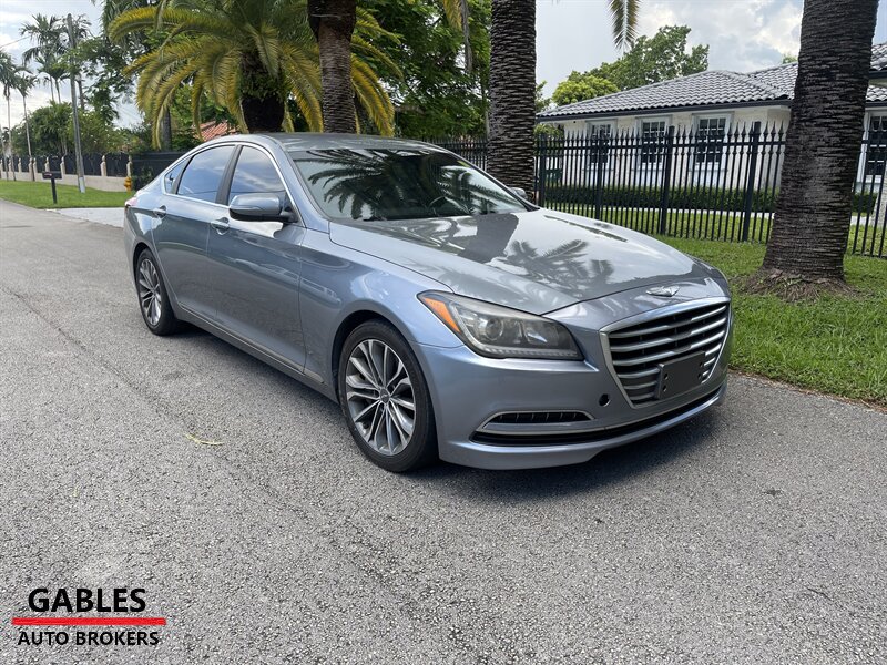 2015 Hyundai Genesis 3.8 photo 2