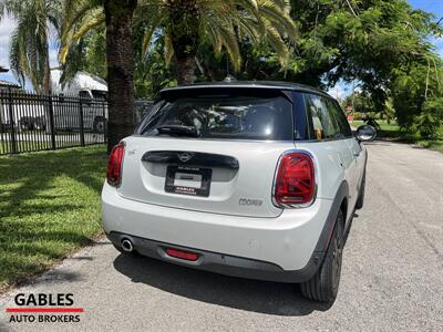 2021 MINI Hardtop 2 Door Cooper   - Photo 8 - Miami, FL 33165