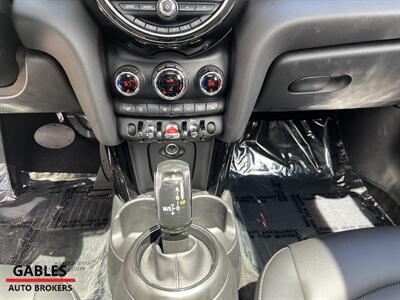2021 MINI Hardtop 2 Door Cooper   - Photo 14 - Miami, FL 33165