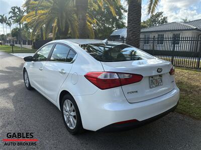 2015 Kia Forte EX   - Photo 11 - Miami, FL 33165