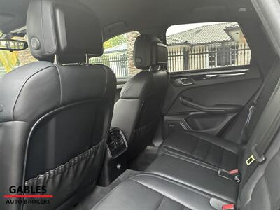 2016 Porsche Macan S   - Photo 19 - Miami, FL 33165