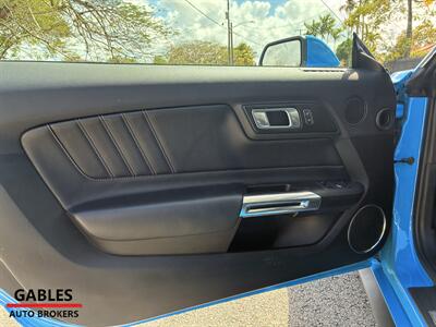 2022 Ford Mustang GT Premium - Photo 14 - Miami, FL 33165