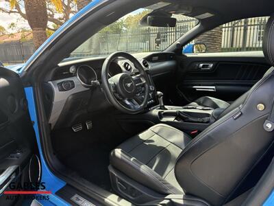 2022 Ford Mustang GT Premium - Photo 13 - Miami, FL 33165